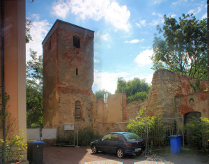 Ev. Kirche Oberthau (Zustand Juli 2015)