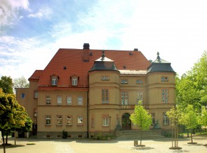 Schloss Cavertitz, Hofseite