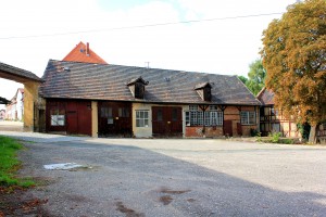 Fronveste Dornburg, Wirtschaftsgebäude