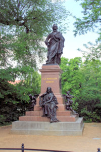 Mendelssohn-Denkmal in Leipzig an der Thomaskirche