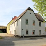 Rittergut Naundorf, Herrenhaus (gelb)