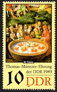 Briefmarke der Deutschen Post der DDR mit einem Ausschnitt aus dem Bauernkriegspanorama von Werner Tübke