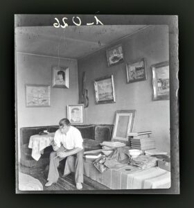 Max Schwimmer in seinem Atelier, 1930er Jahre