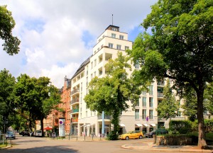 Moderne Eckbebauung in der Agricolastraße