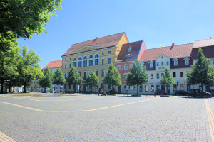 Markt mit Rathaus